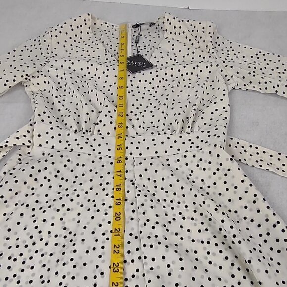 Zaful Black & White Spotted Belted Peplum Ruffle Bottom Romper Size 4 NWT - Picture 7 of 13